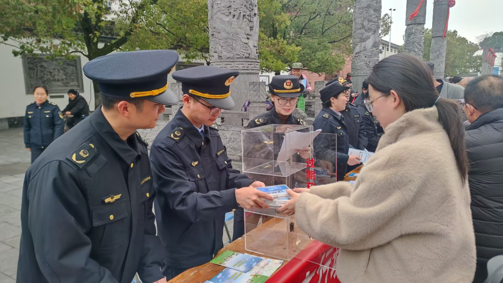 安徽省休寧縣市場(chǎng)監(jiān)督管理局：過期藥品回收公益行，共筑安全用藥防線_QQ圖片20250317092031.jpg_cbe4550c9eef49bcab16bbcc8d291215.jpg