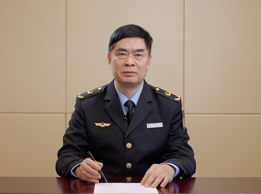 廣東省市場監(jiān)管局黨組成員、副局長 湯 武